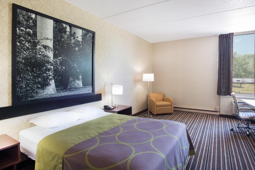 Super 8 By Wyndham Plattsburgh Hotel Kültér fotó